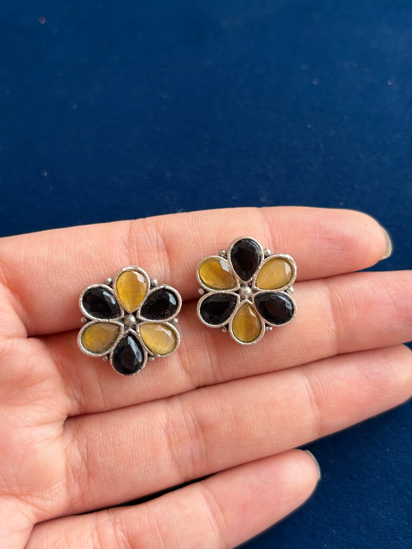Petals Studs