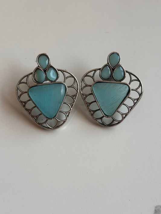 Oxidised stud