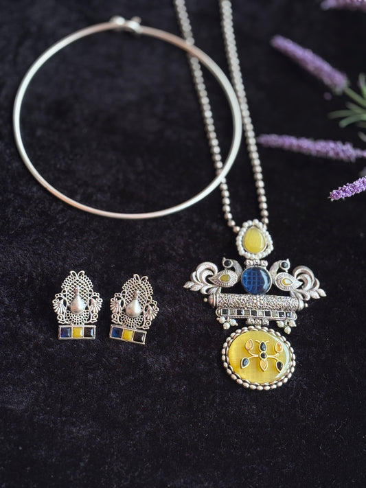 Statement Pendant Necklace