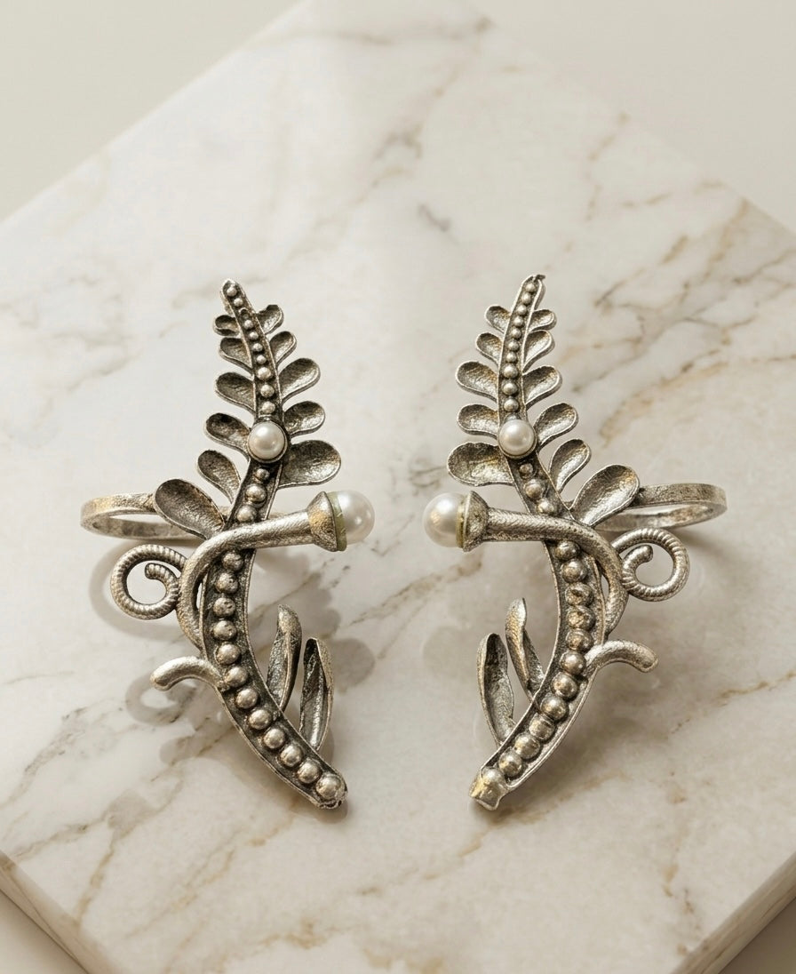 Oxidised Ear-Cuff