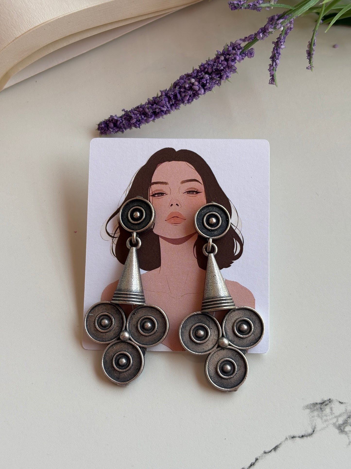 Vintage mandala drop