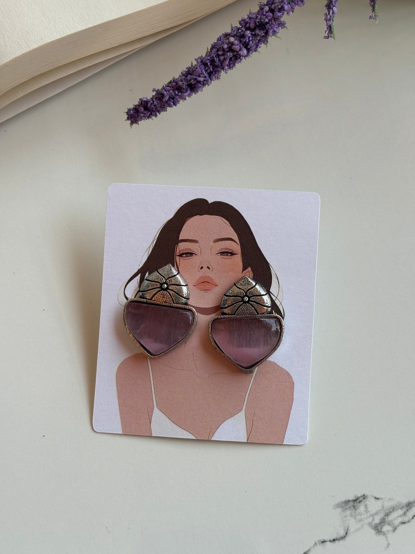 Petal stud