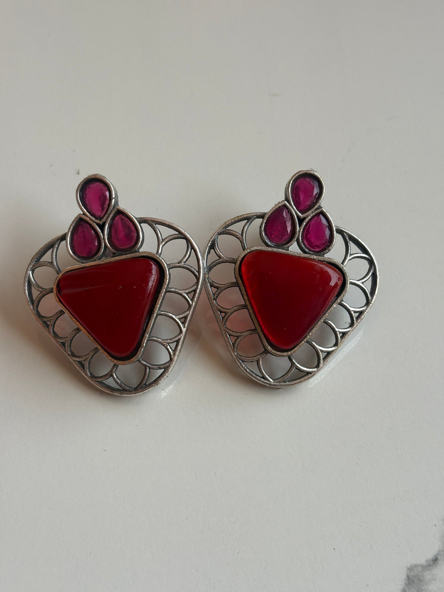 Oxidised stud